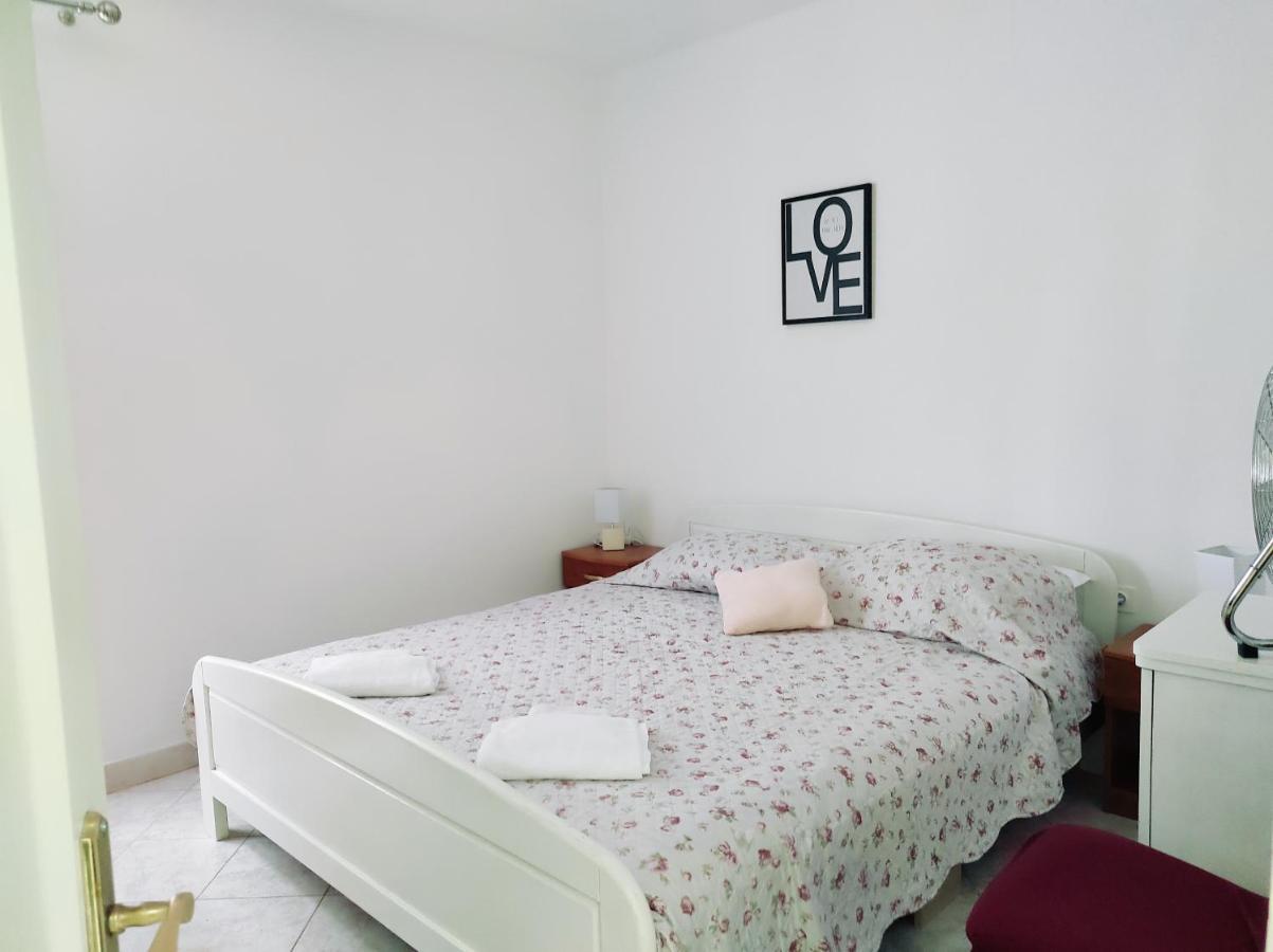 Apartman Daniel With Free Parking Mundanije Eksteriør bilde