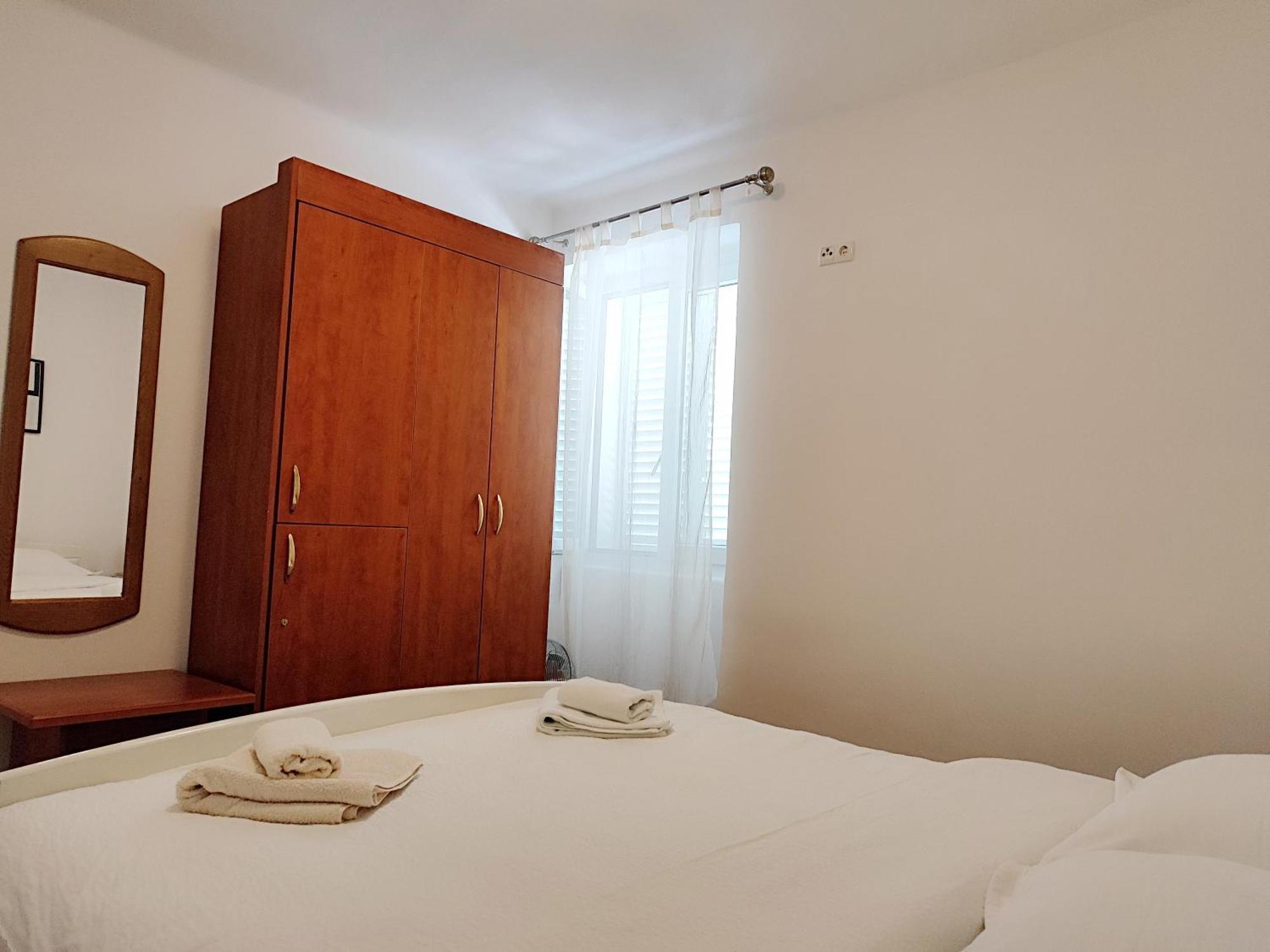 Apartman Daniel With Free Parking Mundanije Eksteriør bilde